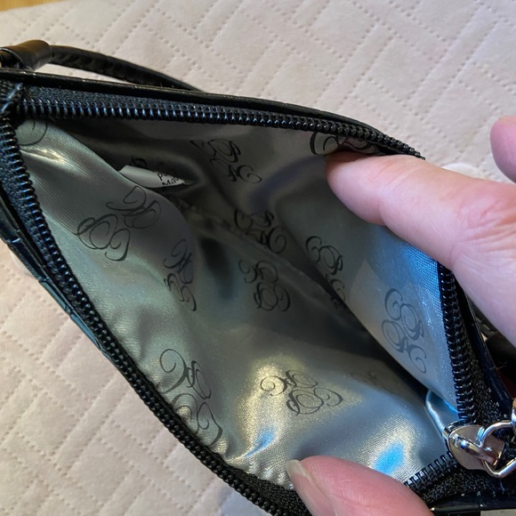 Avon black faux patent leather clutch purse - Picture 4 of 12